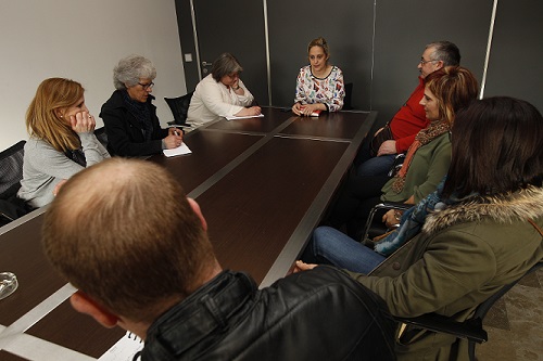A ALCALDESA REUNIUSE COS TRABALLADORES E REPRESENTANTES SINDICAIS DE CONSERVAS ALONSO TRAS O ANUNCIO DE PECHE DA FÁBRICA